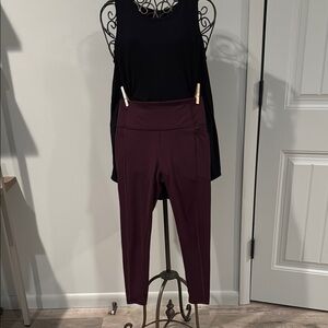 VS Cropped Leggings